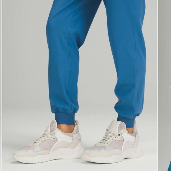 Lululemon Stretch High-Rise Jogger *Full Length Soft Denim sz 10 - Picture 7 of 8